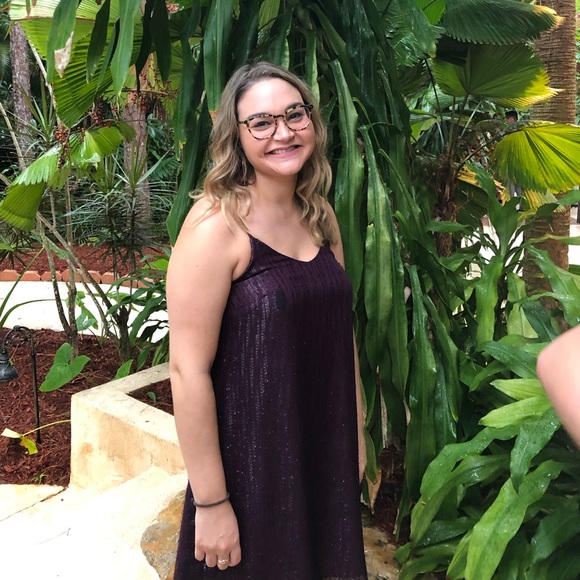 Meet your Posher 💕 - Picture 7 of 8